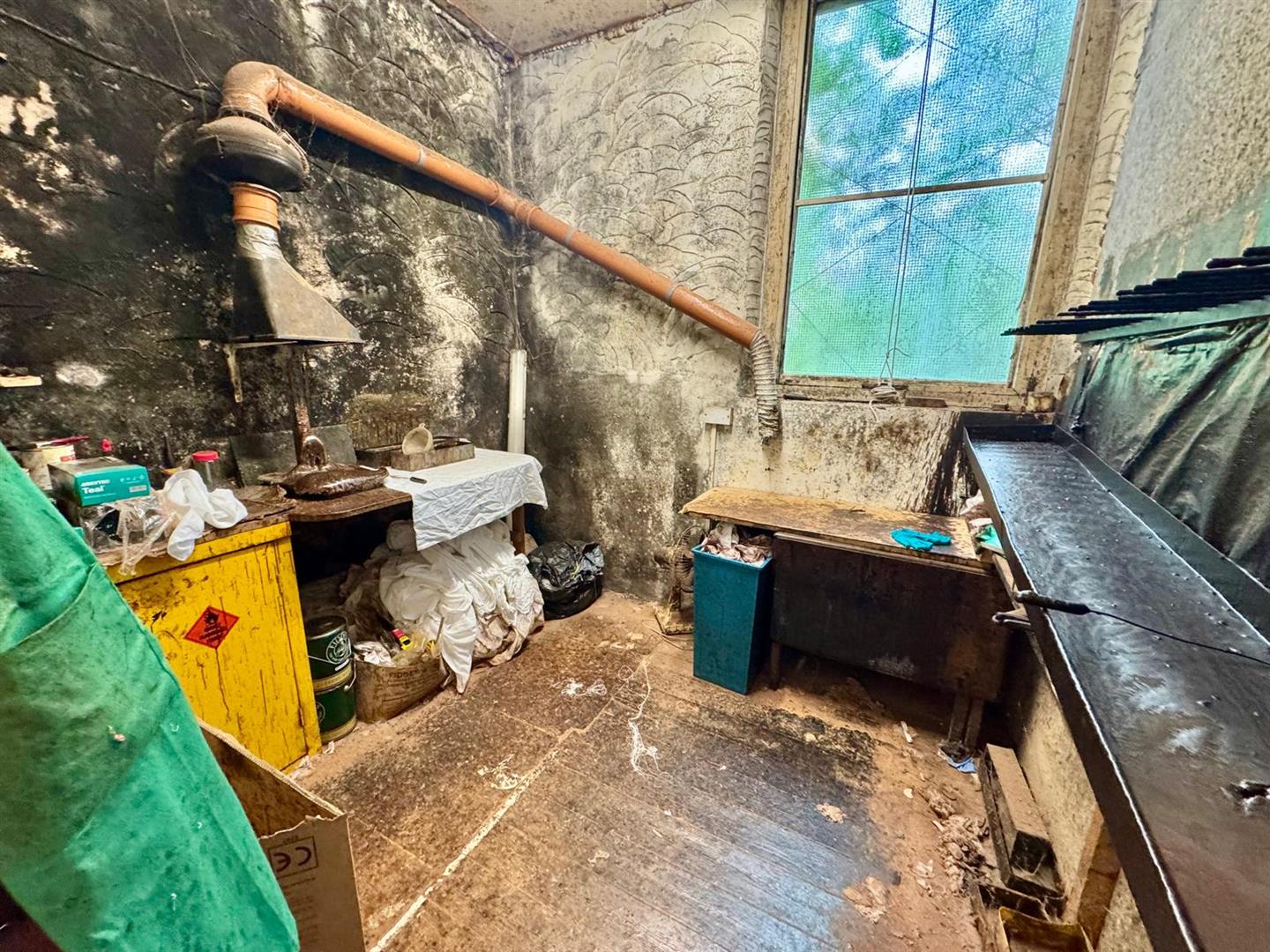 PHOTO-2025-10-20-17-47-12 (4).jpg